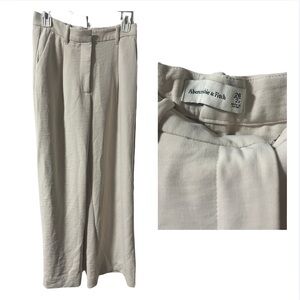 American Eagle White Trousers